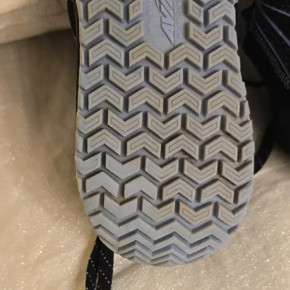 Avia Black and Purple Women's Sneakers - Picture 13 of 14